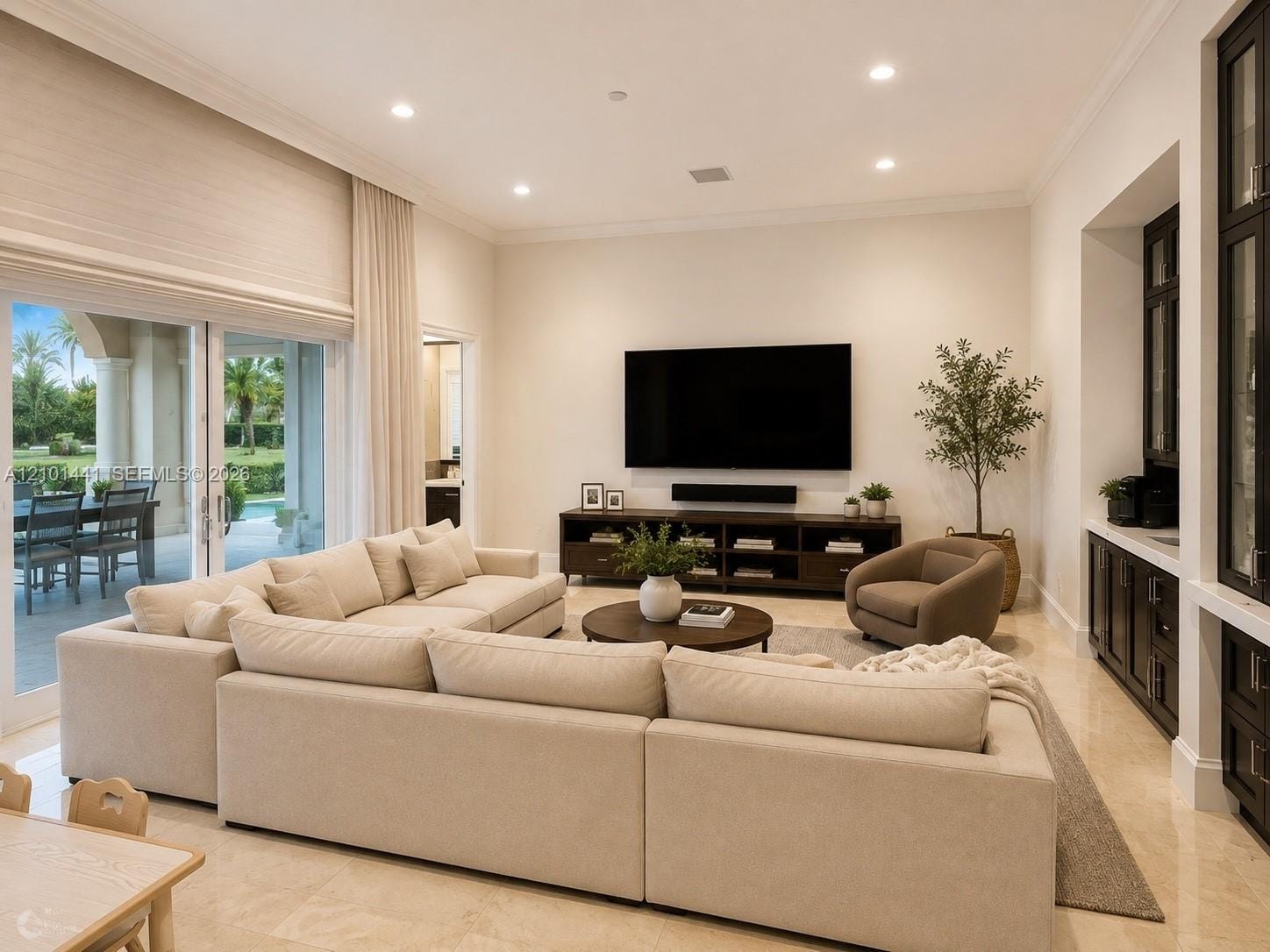 560 Coconut Palm Terrace, Plantation, FL 33324 photo 7