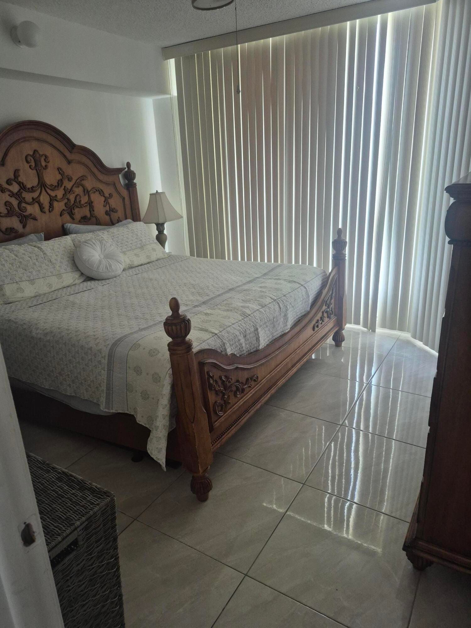 3600 MYSTIC POINTE Drive 1202, Aventura, FL 33180 photo 16