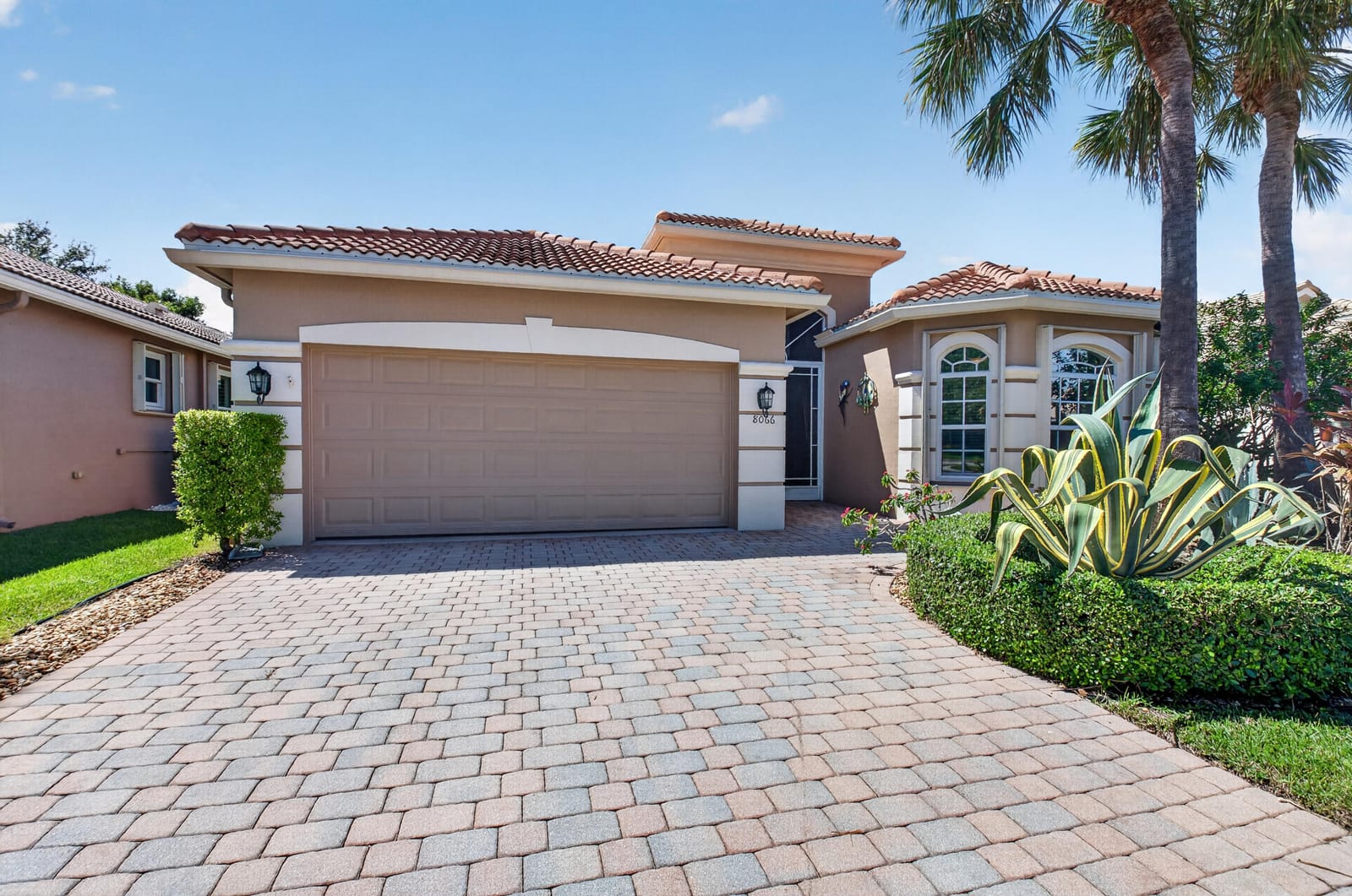 8066 Rossini Way — photo 4