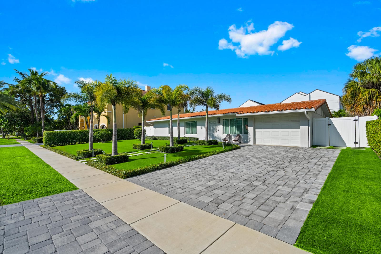 881 NE 4TH Avenue, Boca Raton, FL 33432 photo 14