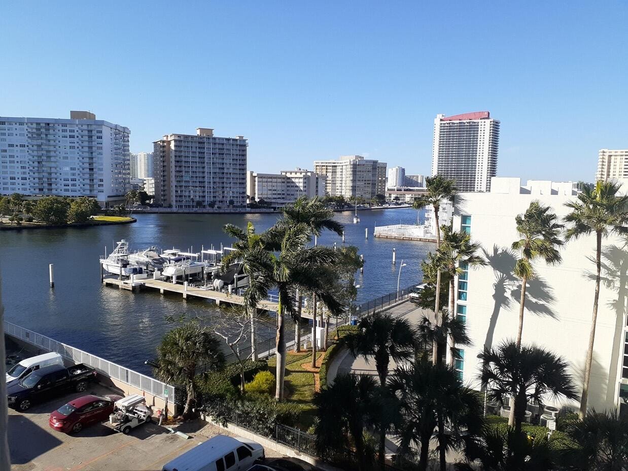 1965 S OCEAN Drive 4H, Hallandale Beach, FL 33009 photo 11