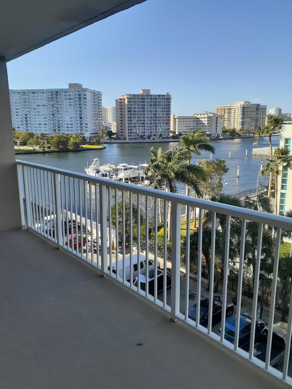 1965 S OCEAN Drive 4H, Hallandale Beach, FL 33009 photo 12