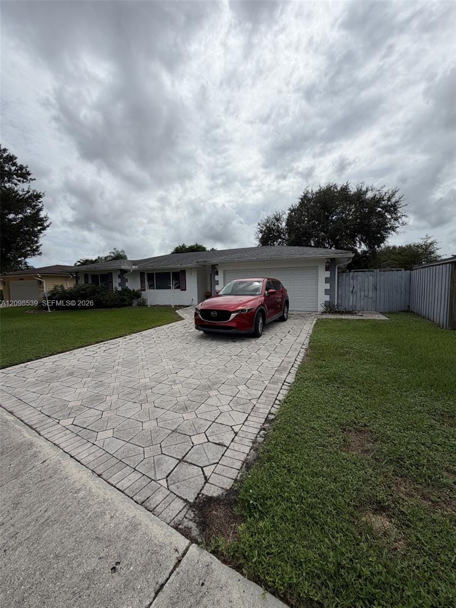 8410 SW 26th Place, Davie, FL 33328 photo 4