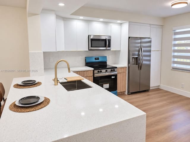 12600 SW 5th Court 207L, Pembroke Pines, FL 33027