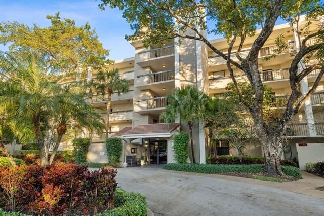 2025 Lavers Circle D204, Delray Beach, FL 33444