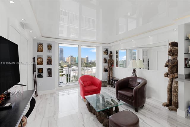 345 Ocean Drive 705, Miami Beach, FL 33139