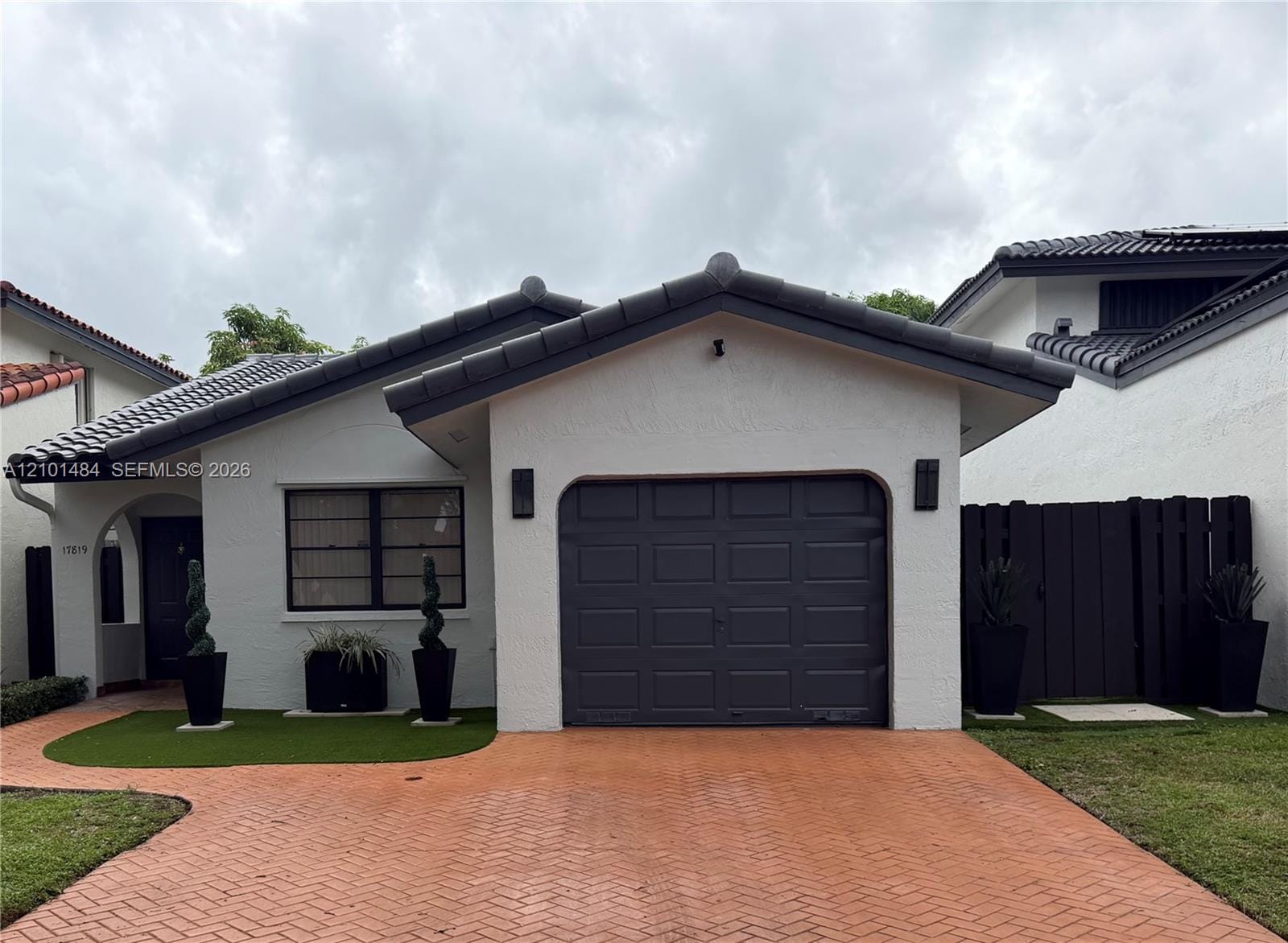 17819 NW 66th Ct Circle, Hialeah, FL 33015