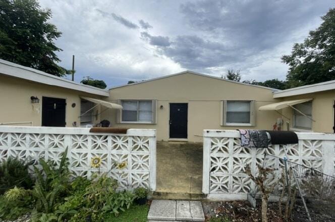 5443 Wallis Road A, West Palm Beach, FL 33415 photo 2