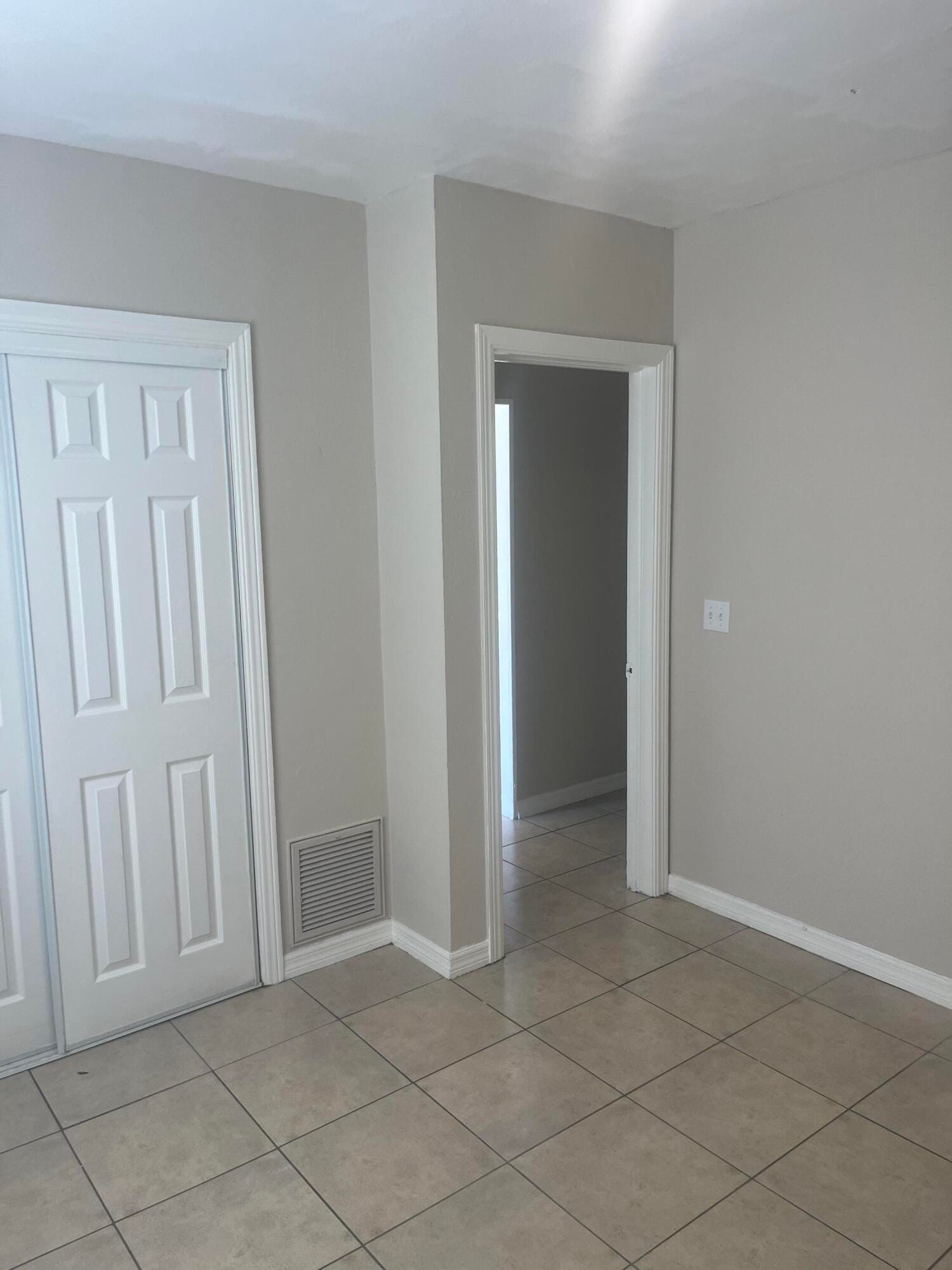 5443 Wallis Road A, West Palm Beach, FL 33415 photo 12