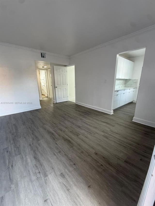 1245 W 24th Street 109, Hialeah, FL 33010