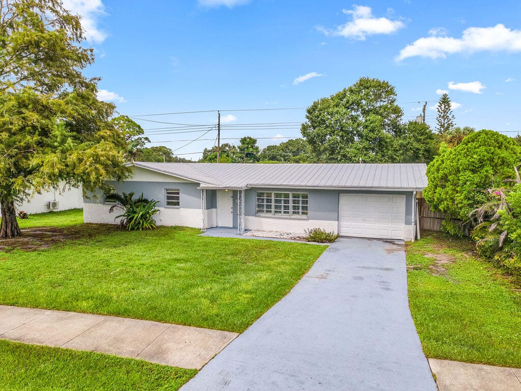 306 RIOMAR Drive, Port St. Lucie, FL 34952 photo 1