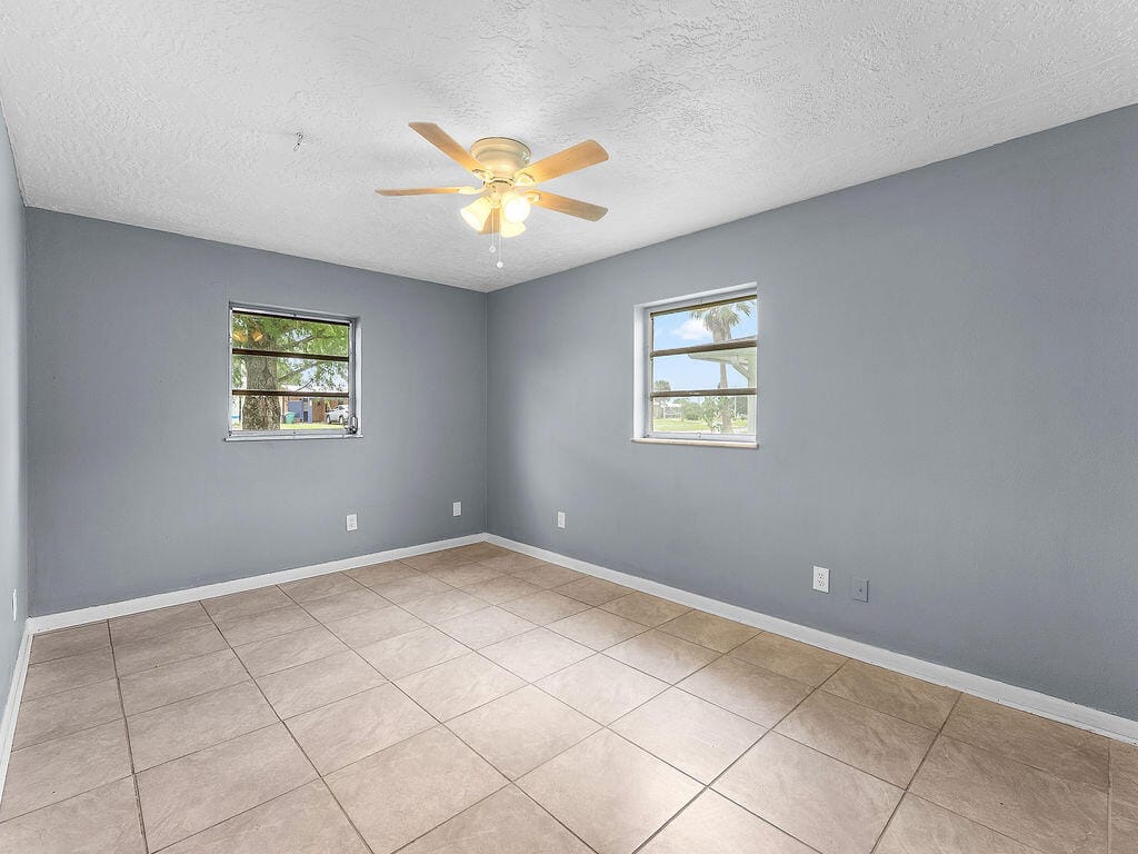 306 RIOMAR Drive, Port St. Lucie, FL 34952 photo 11