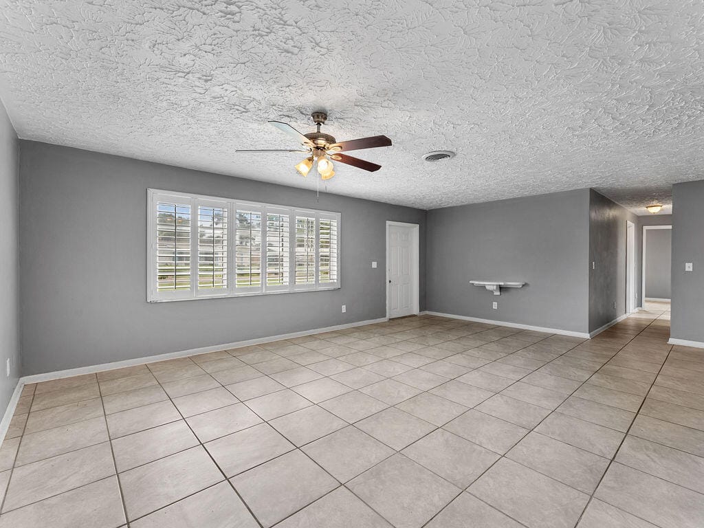 306 RIOMAR Drive, Port St. Lucie, FL 34952 photo 3