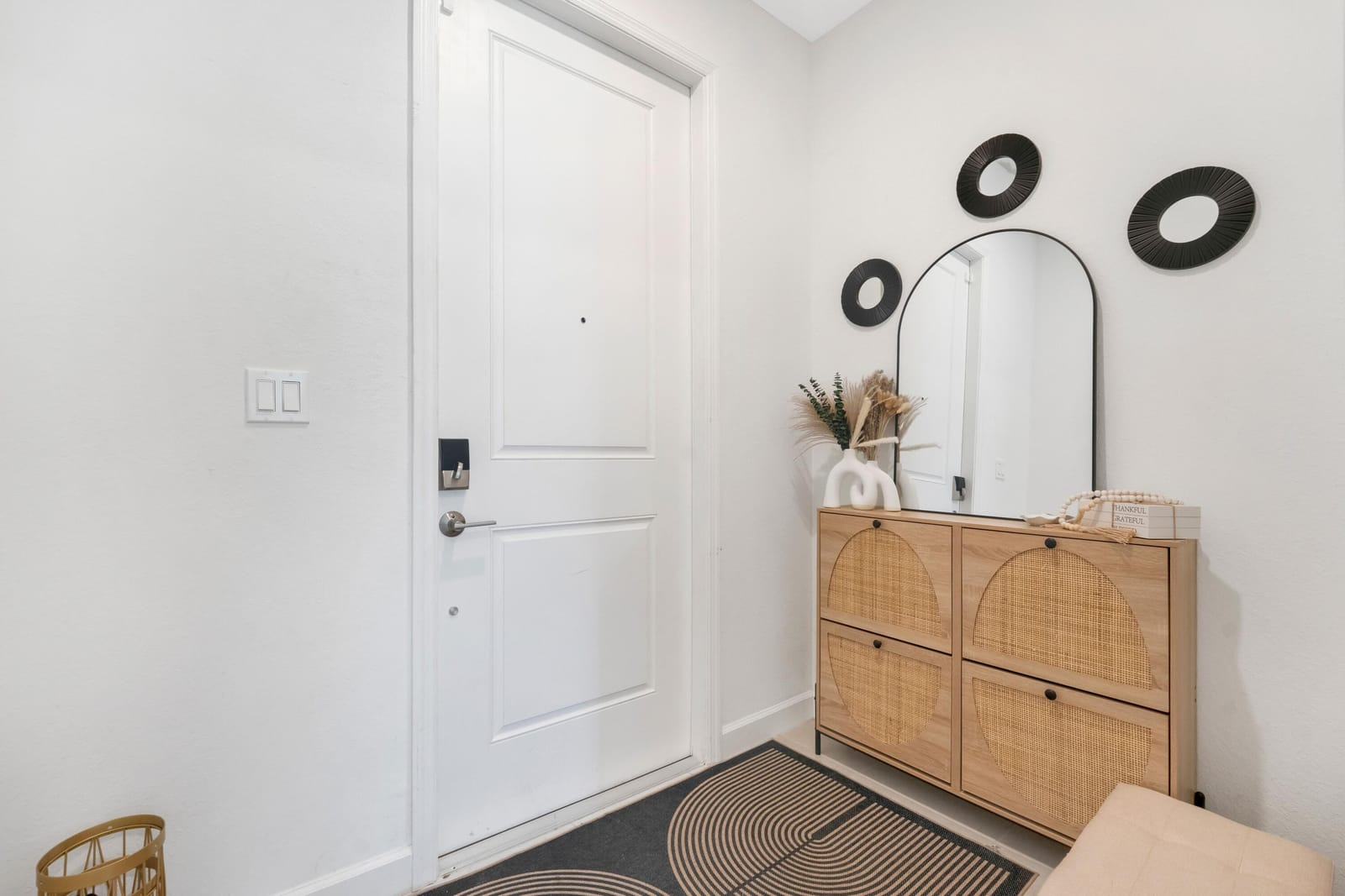 4178 LAGOON SHORE Drive — photo 3