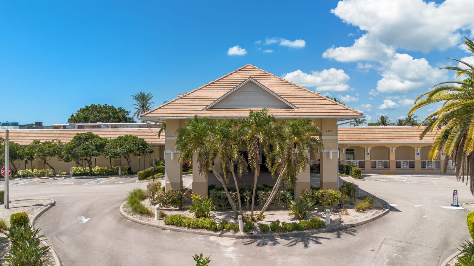 4178 LAGOON SHORE Drive, Lake Worth, FL 33467 photo 23