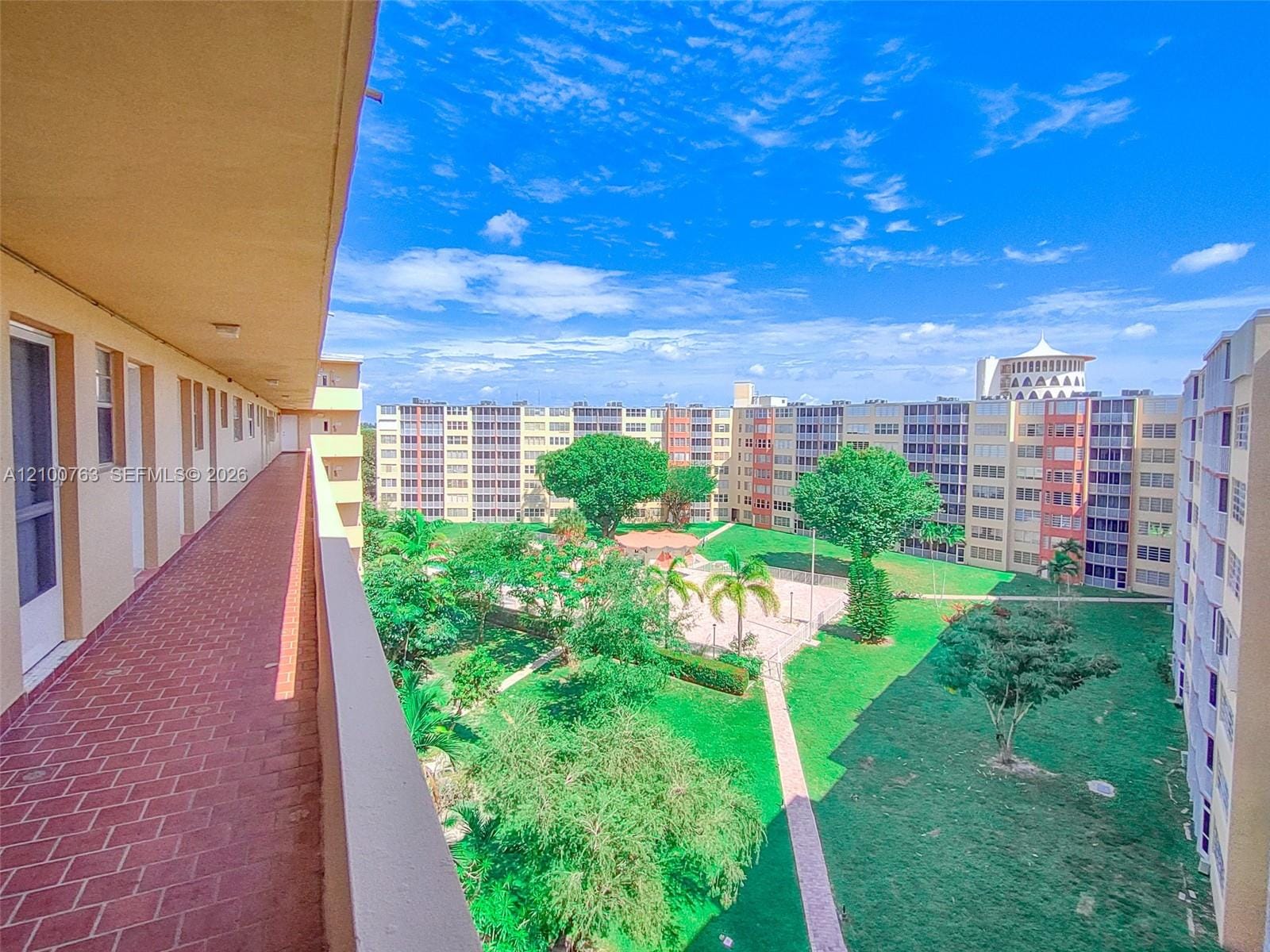 1750 NE 191st Street 729-4, Miami, FL 33179 photo 2
