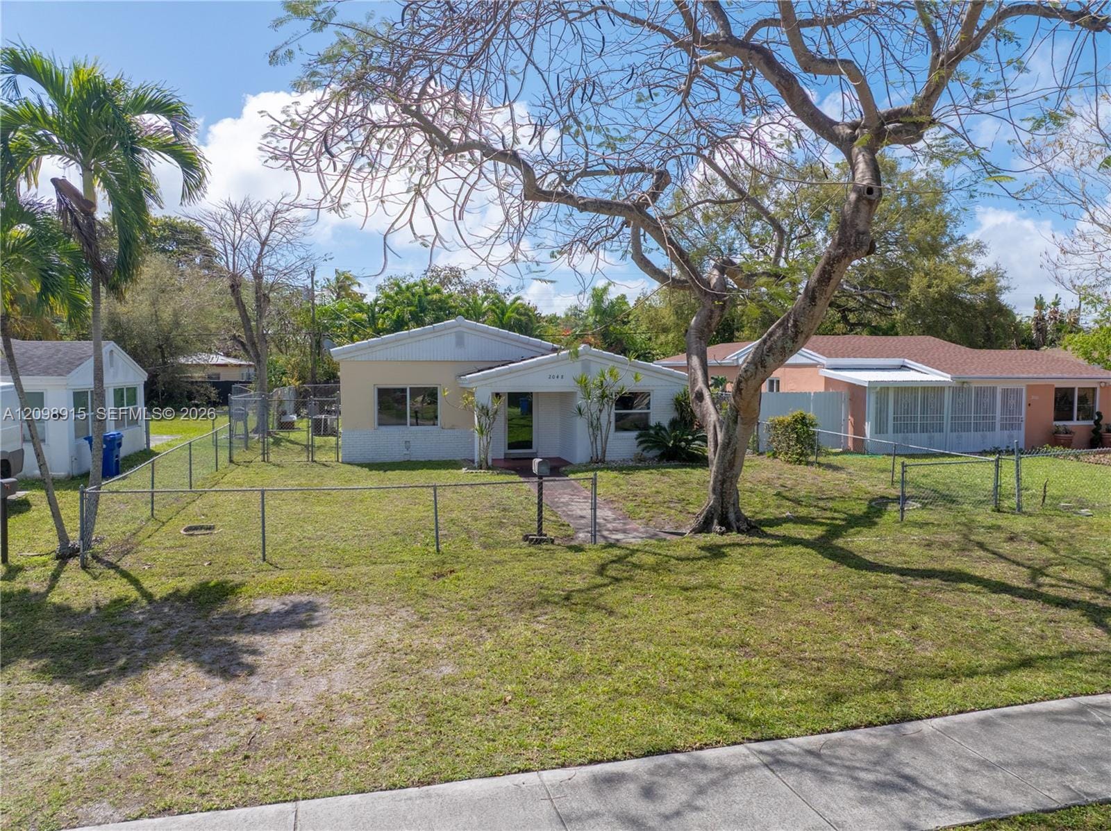 2048 NE 180th Street, North Miami Beach, FL 33162 photo 1