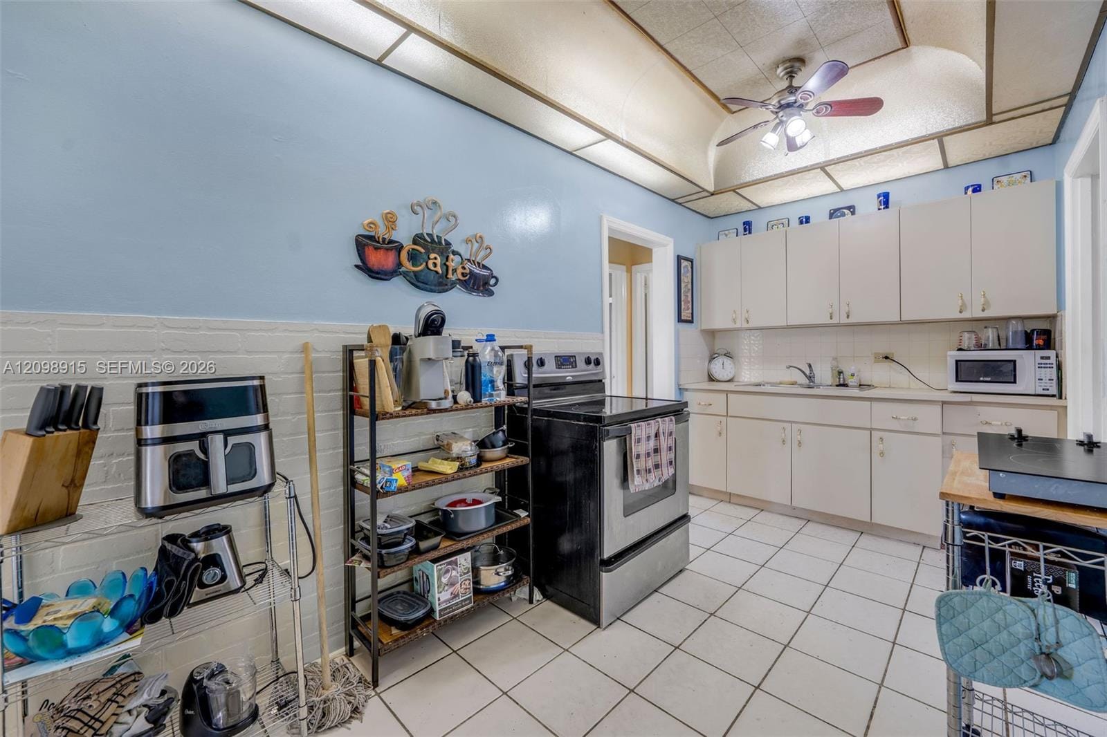 2048 NE 180th Street, North Miami Beach, FL 33162 photo 8
