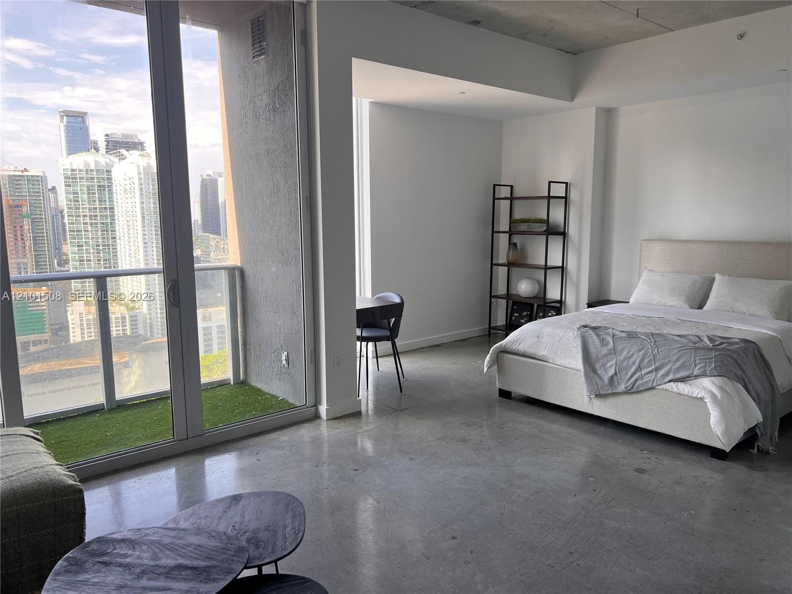151 SE 1st Street 2907