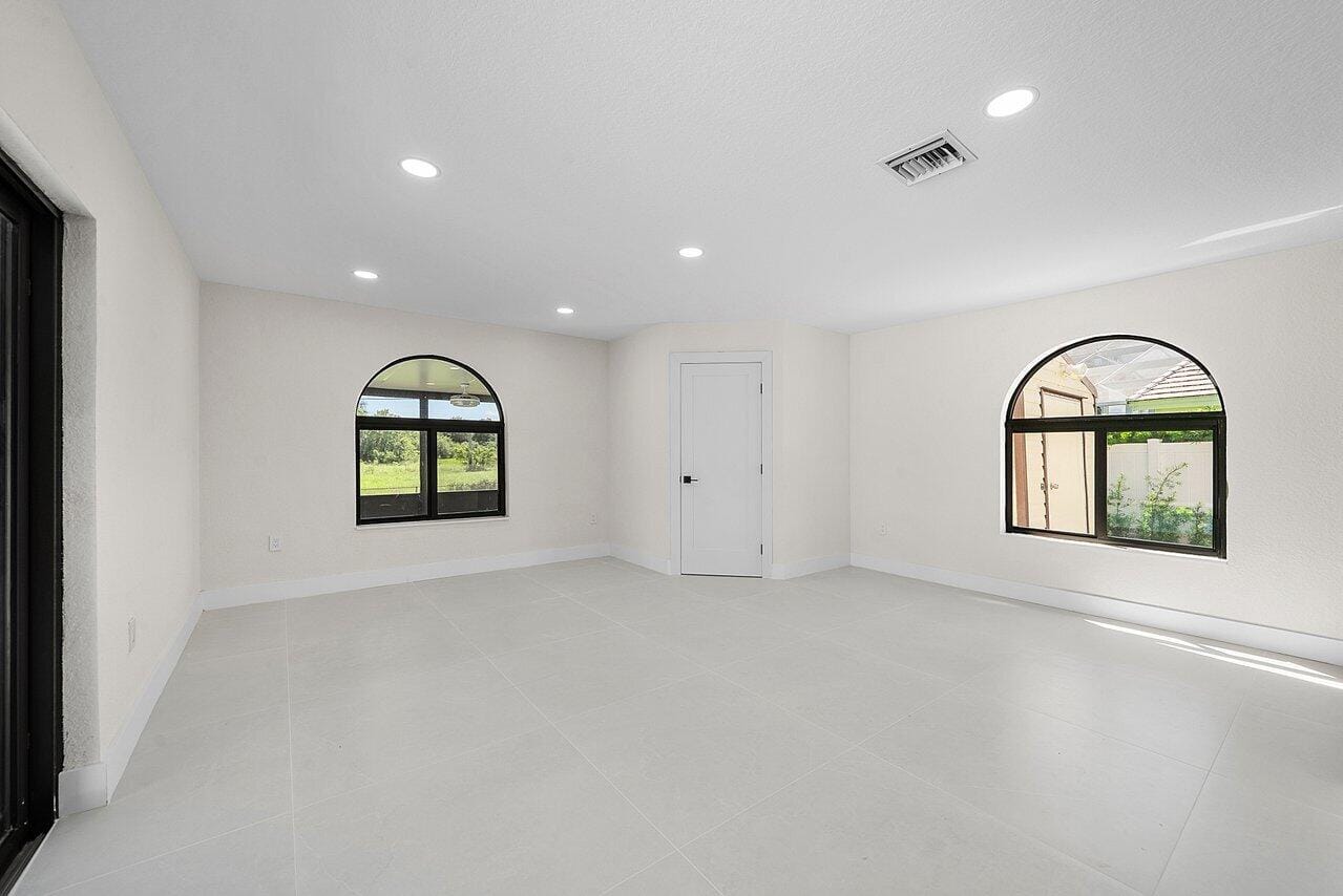 7548 Fairway Trail — photo 11