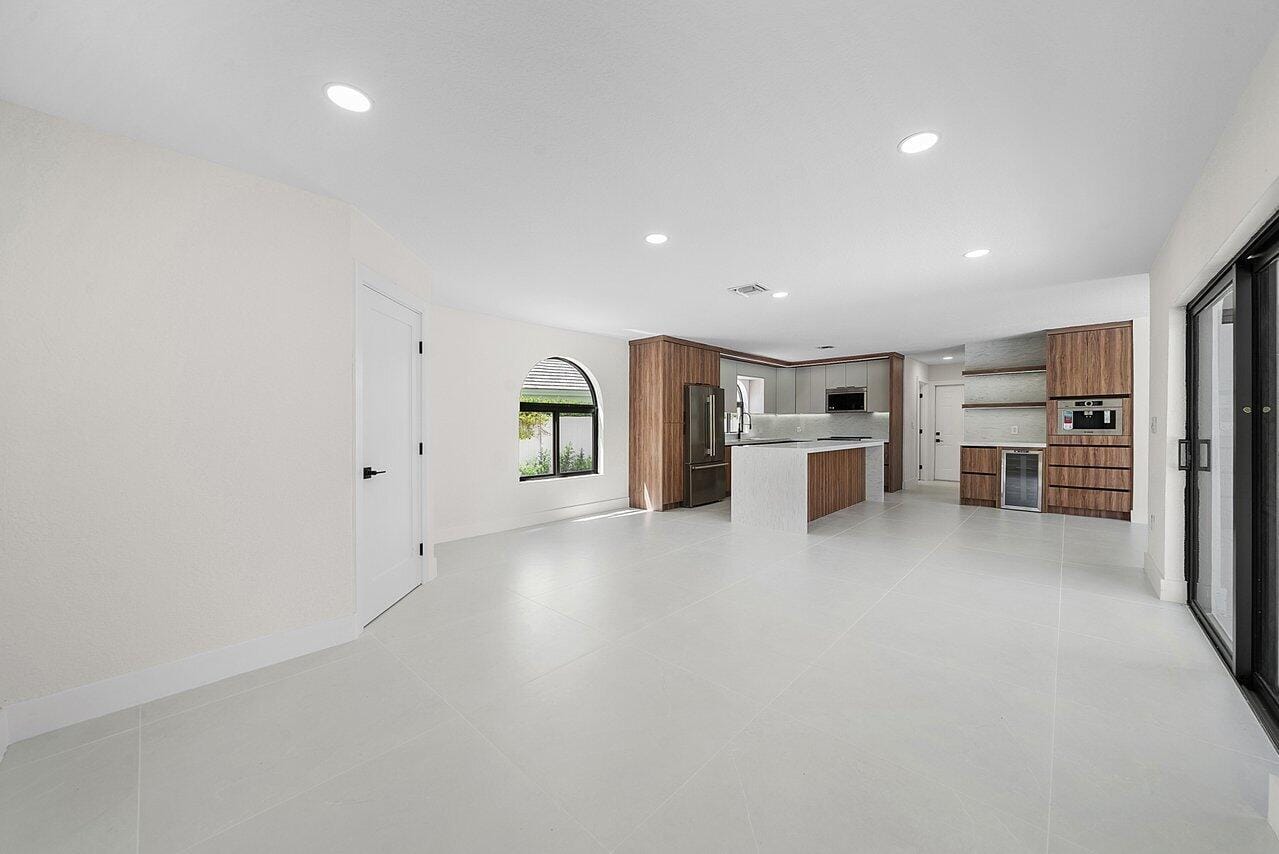 7548 Fairway Trail — photo 12