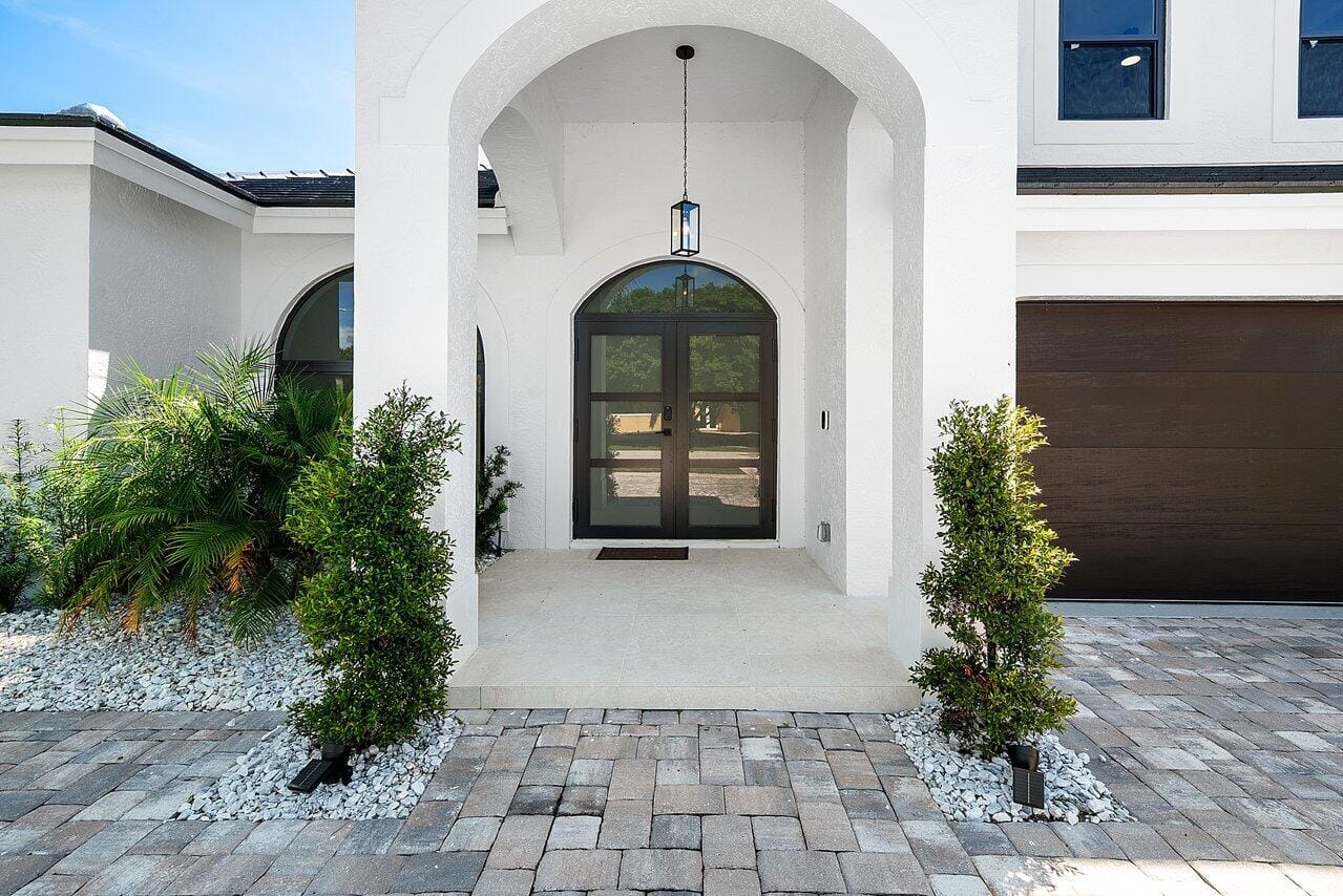 7548 Fairway Trail — photo 3