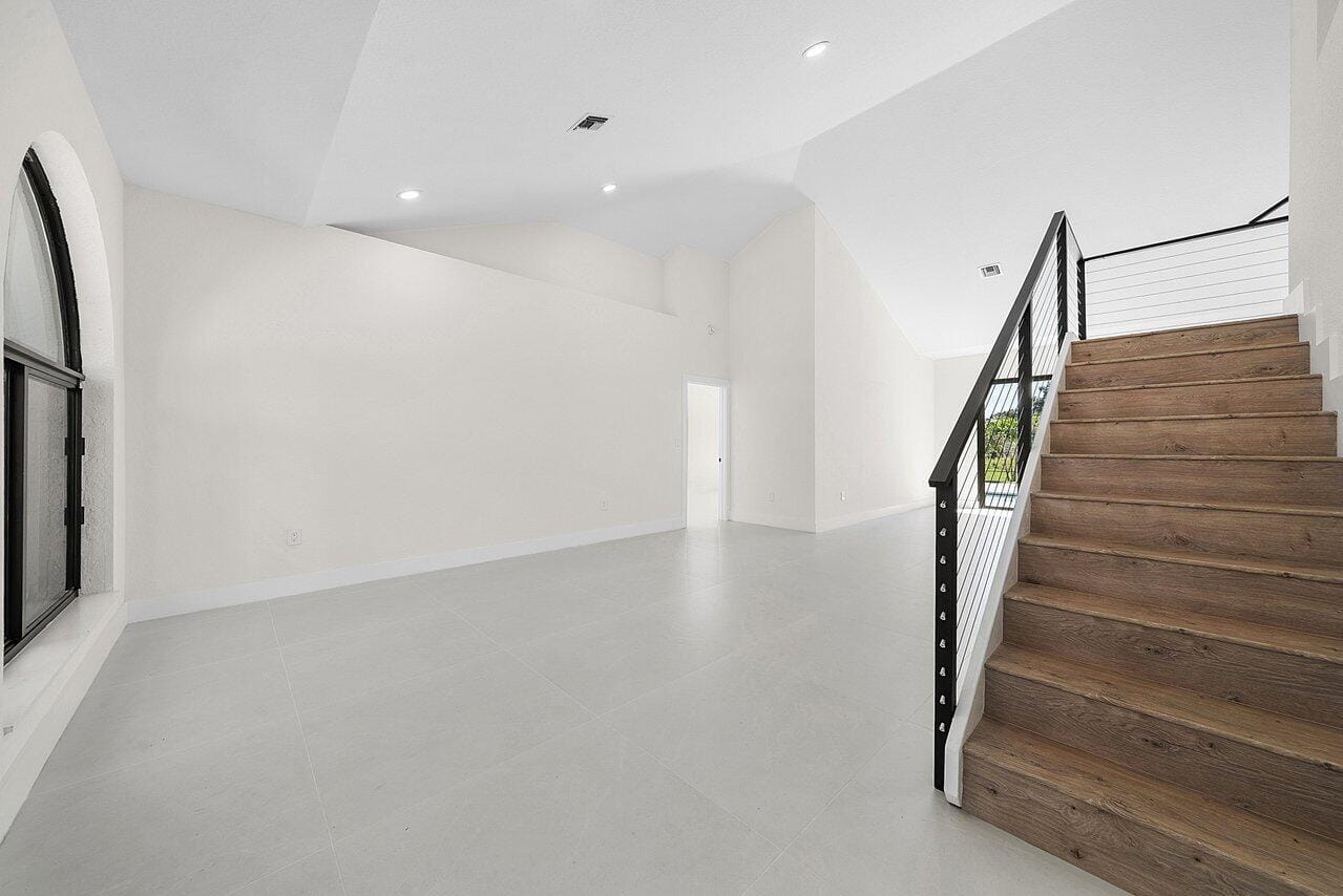 7548 Fairway Trail — photo 4