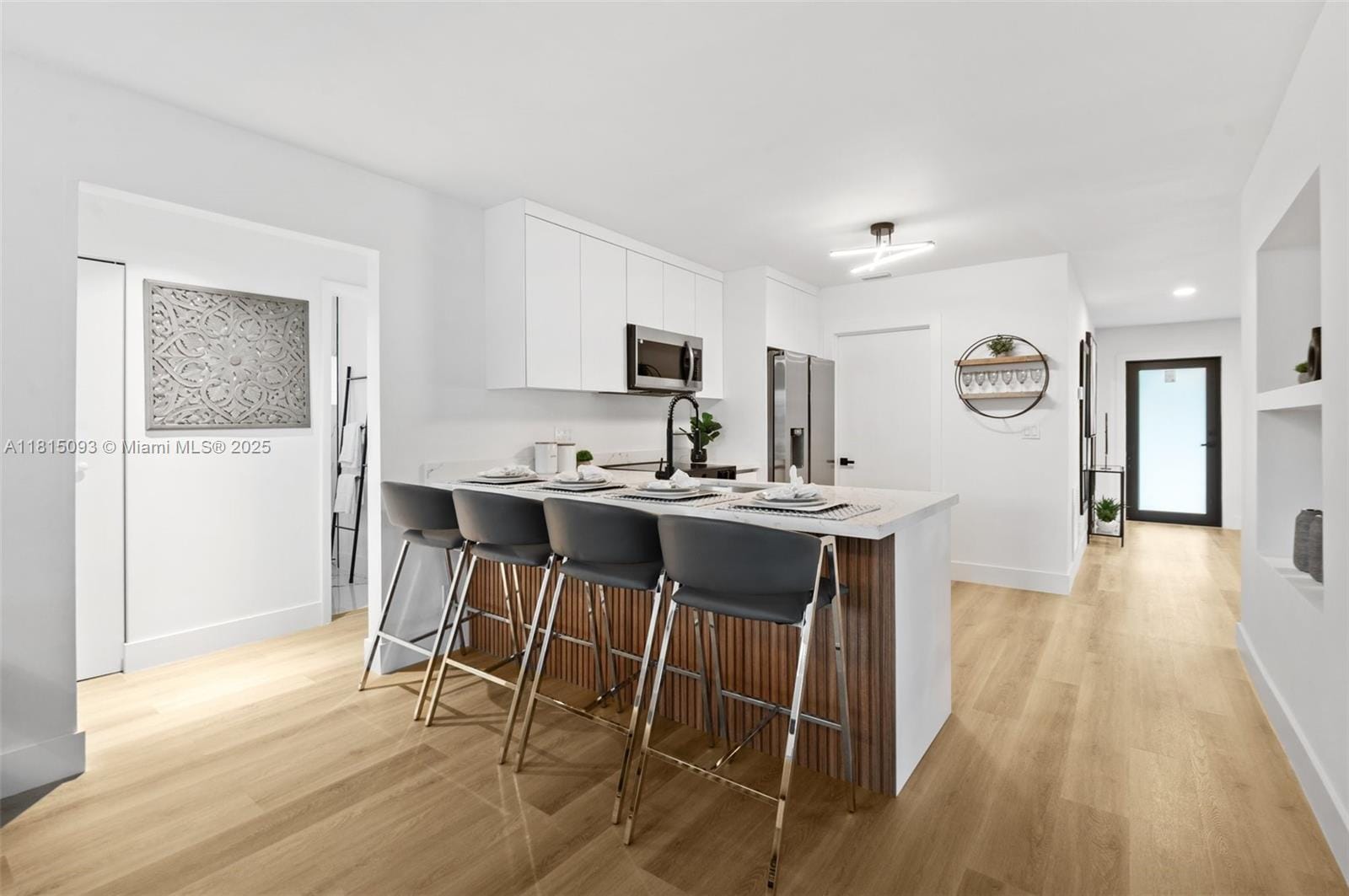 679 SW 17th Court — photo 4