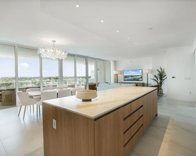 407 N Riverside Drive 504, Pompano Beach, FL 33062