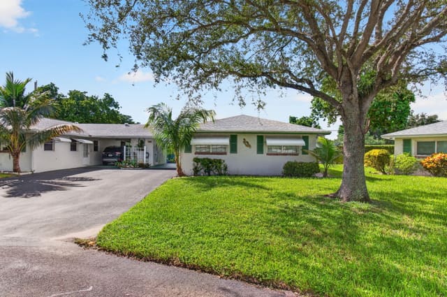 812 Meadowlark Lane, Delray Beach, FL 33445