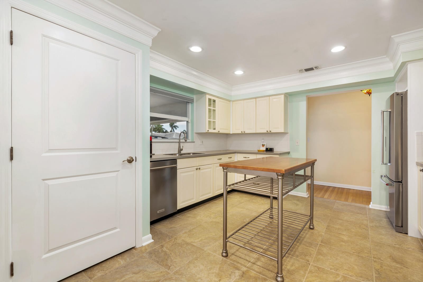 2607 COLGATE Lane — photo 8