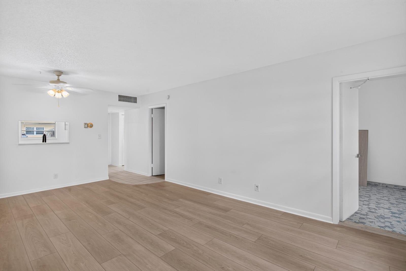 5061 W OAKLAND PARK Boulevard 113, Lauderdale Lakes, FL 33313 photo 13