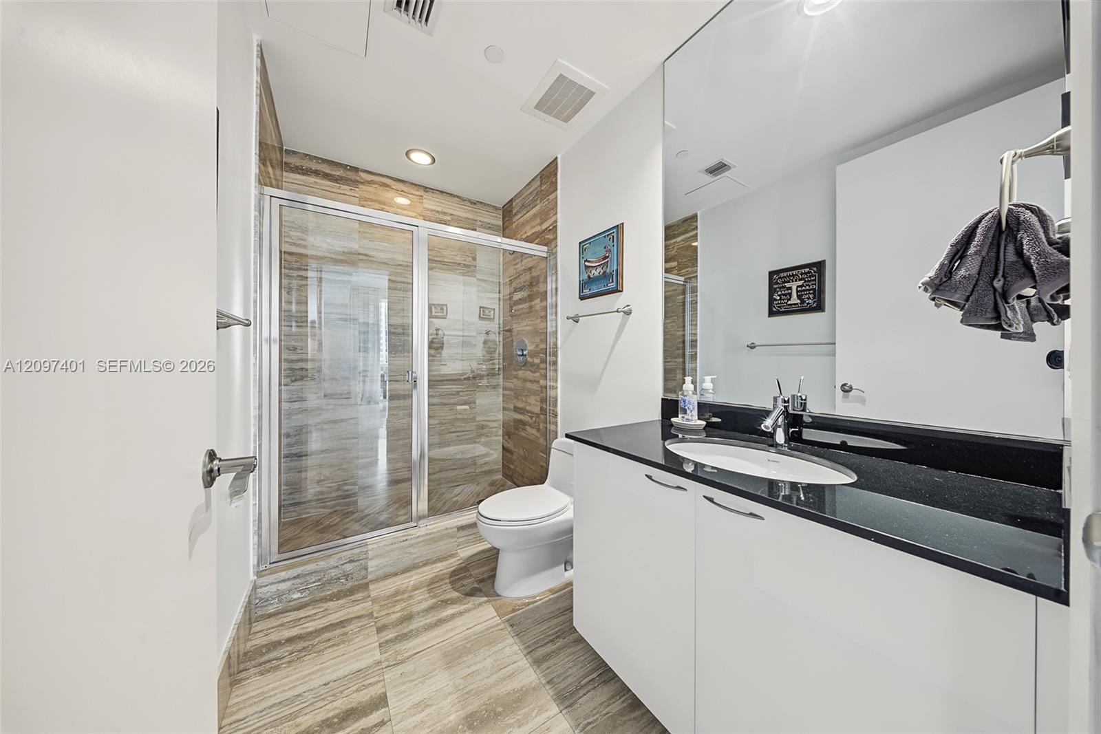 15901 Collins Avenue 405, Sunny Isles Beach, FL 33160 photo 23
