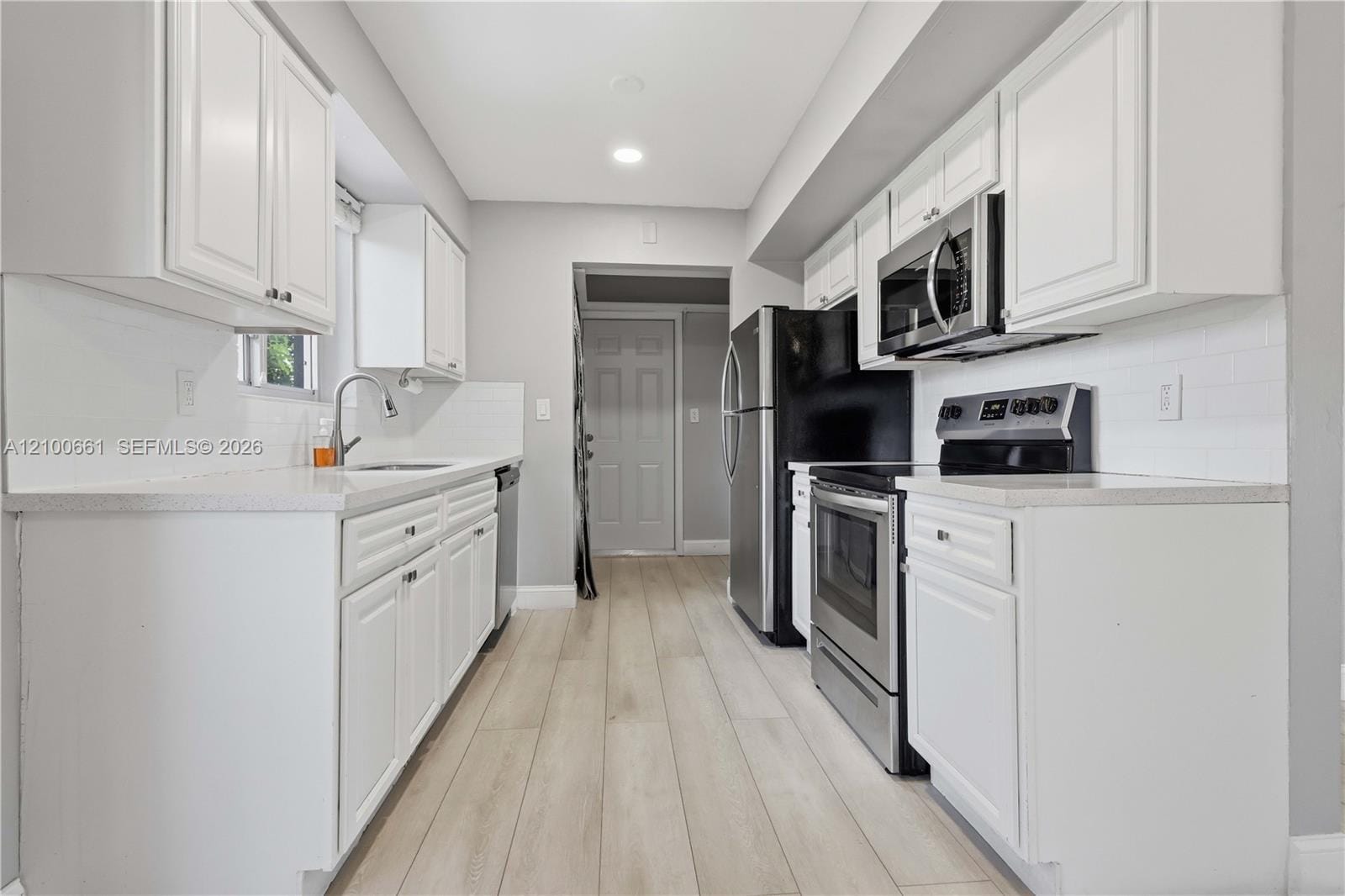 1324 N 24th Avenue — photo 7