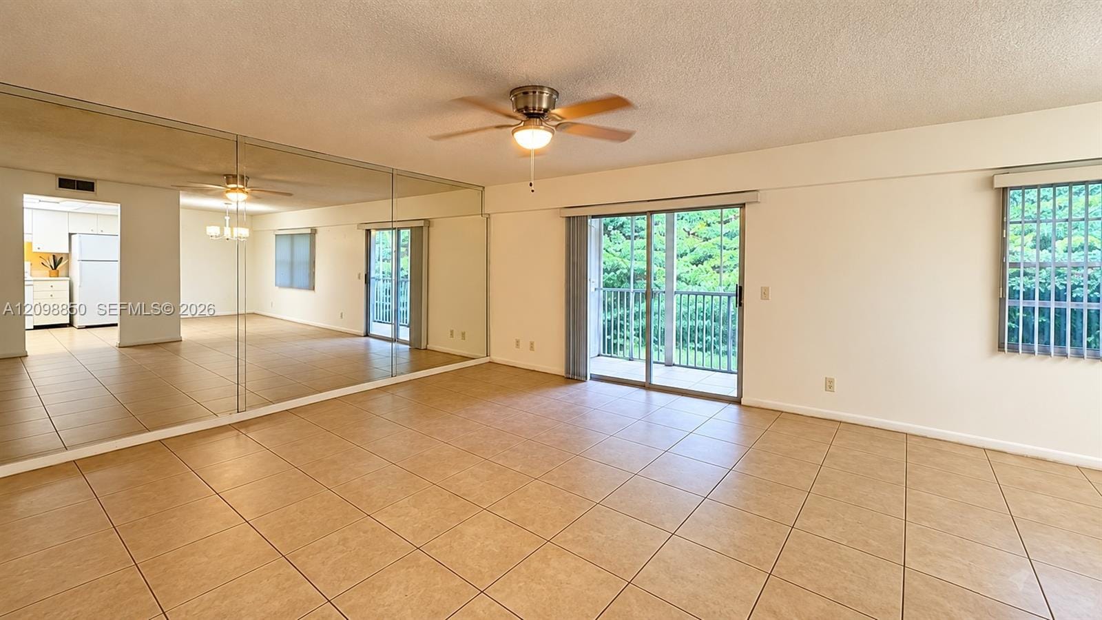 251 SW 132nd Way 410H — photo 2