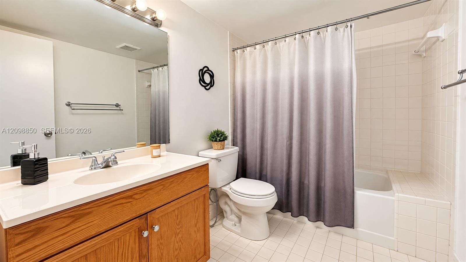 251 SW 132nd Way 410H — photo 4