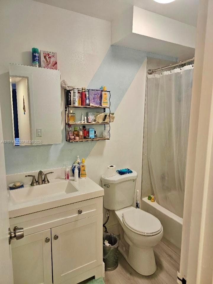 17560 Atlantic Boulevard 207 — photo 9