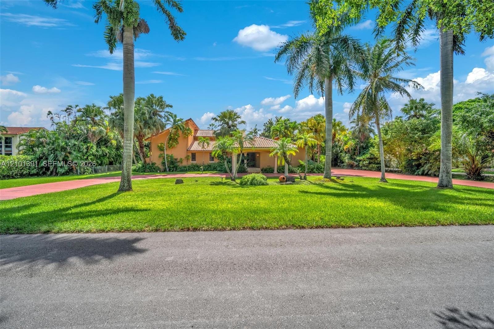 10010 NW 135th Street, Hialeah Gardens, FL 33018 photo 8