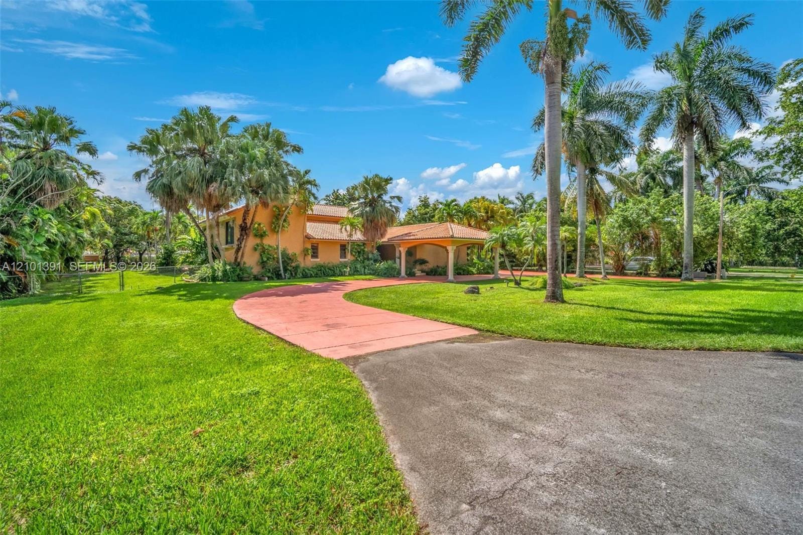 10010 NW 135th Street, Hialeah Gardens, FL 33018 photo 9