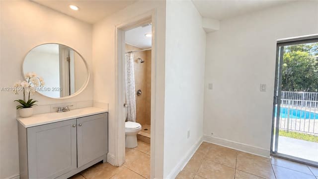 1777 Venice Lane 132, North Miami, FL 33181