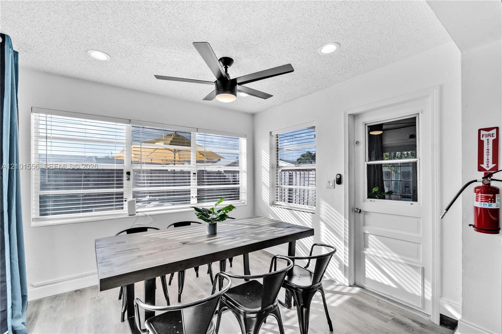 730 N 72nd Terrace, Hollywood, FL 33024 photo 9
