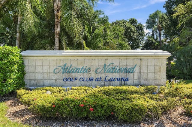 8064 Pelican Harbour Drive, Greenacres, FL 33467