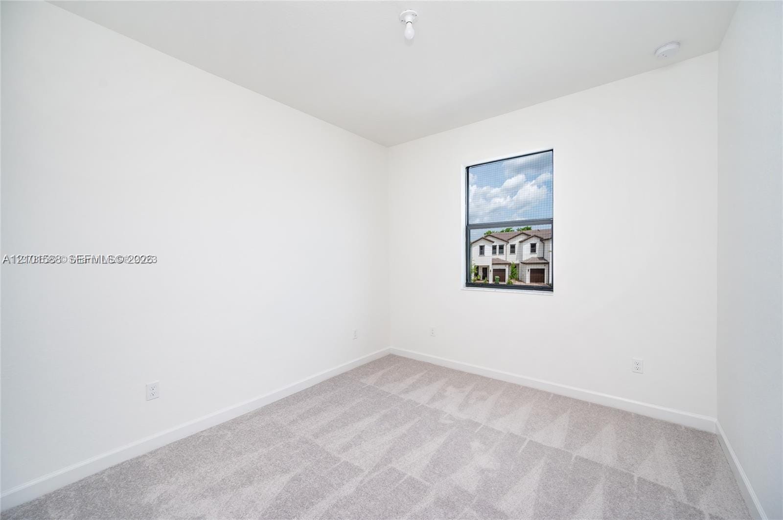 252 SW 159 Way 252, Pembroke Pines, FL 33027 photo 5