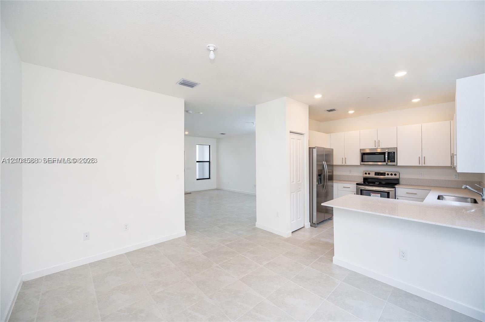 252 SW 159 Way 252, Pembroke Pines, FL 33027 photo 8