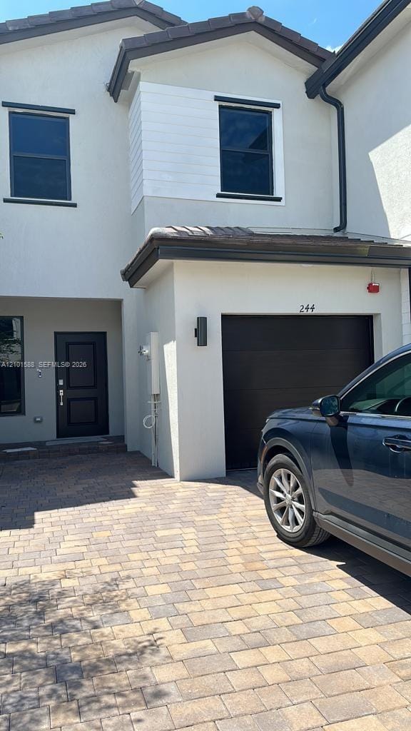 252 SW 159 Way 252, Pembroke Pines, FL 33027