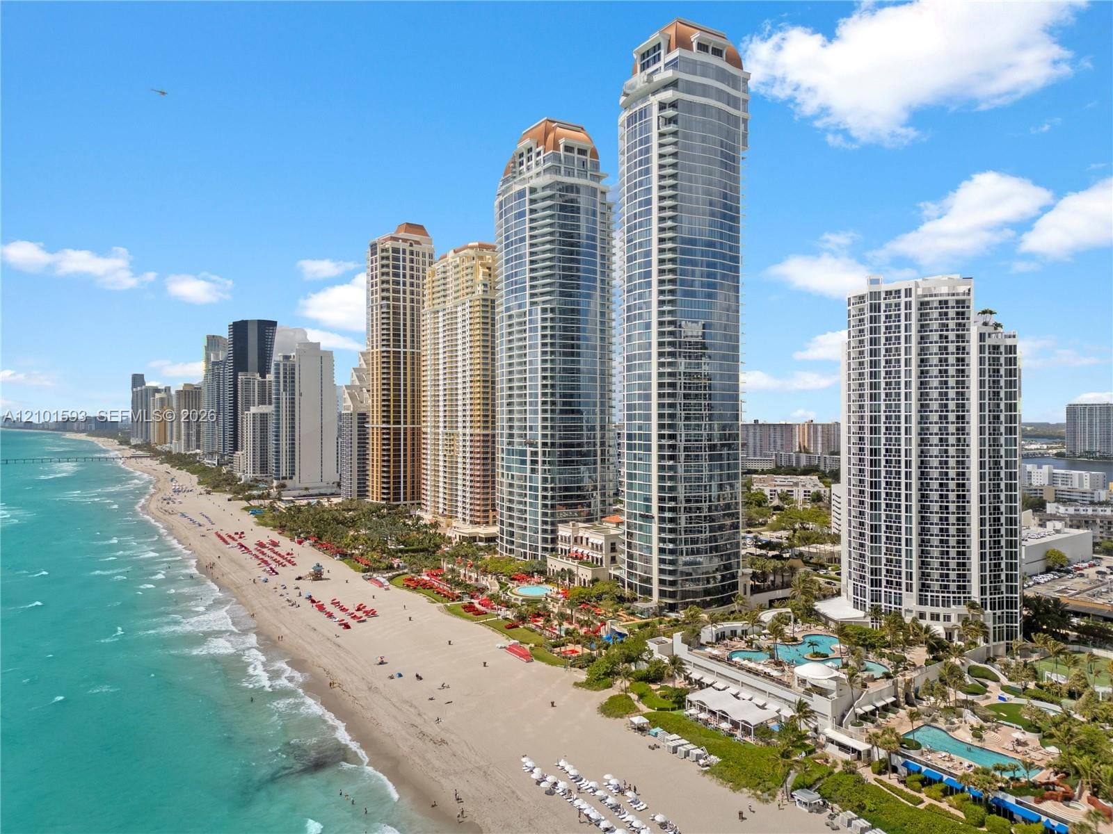 1 bedroom home for sale at 18001 Collins, Sunny Isles Beach, FL 33160 — $457,000