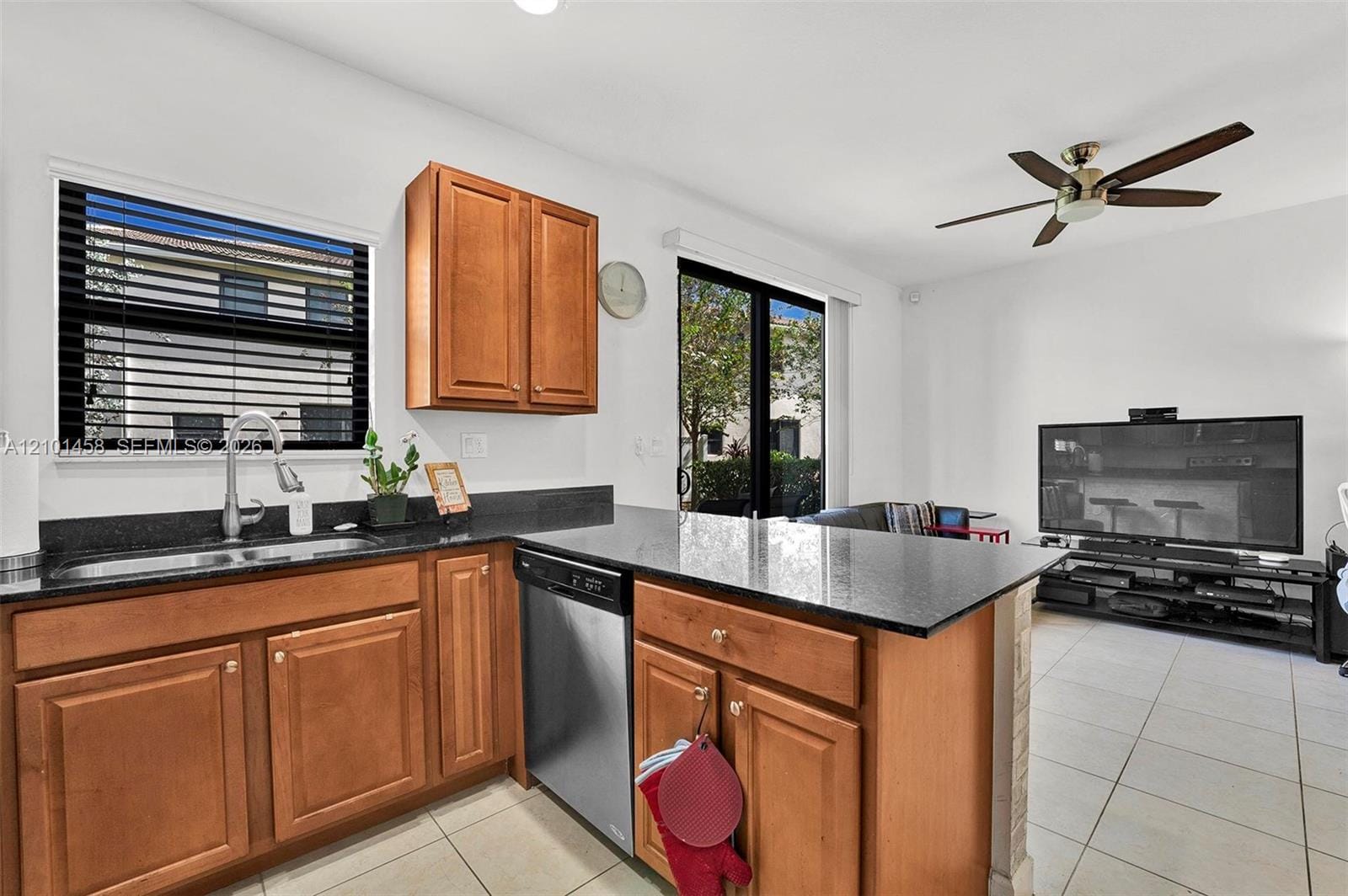 371 NE 194th Terrace, Miami, FL 33179 photo 14