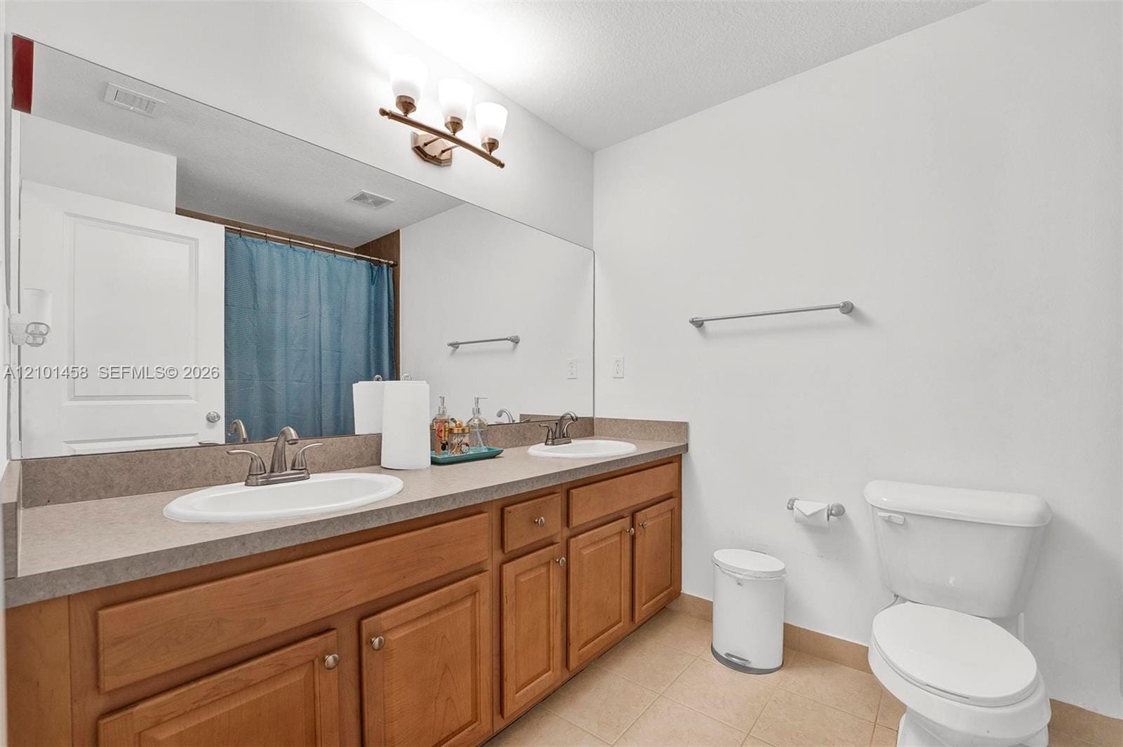 371 NE 194th Terrace, Miami, FL 33179 photo 23