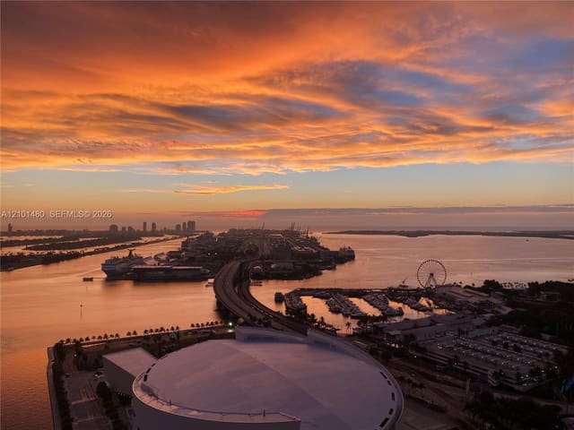 888 Biscayne Boulevard 3001, Miami, FL 33132