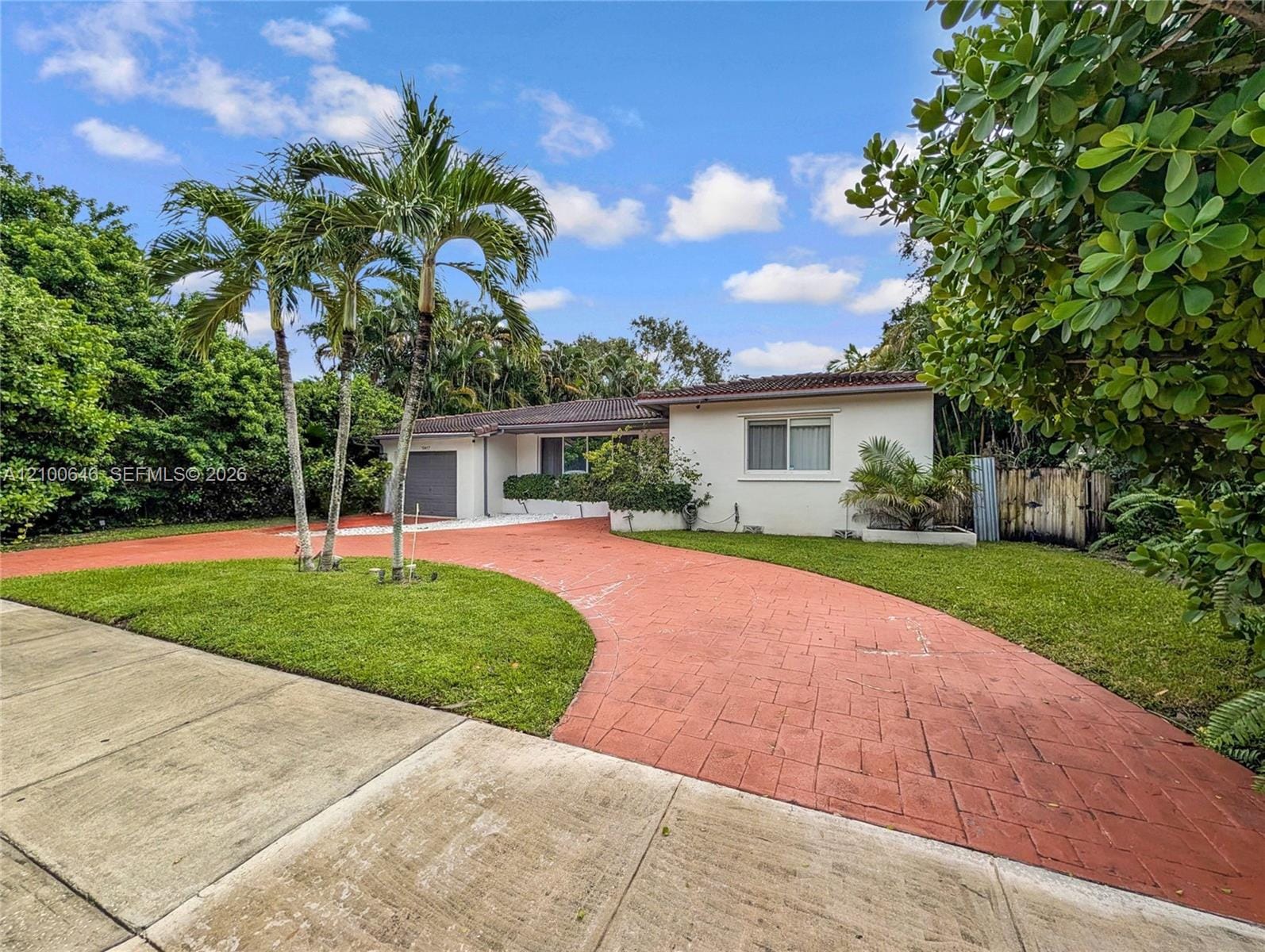 10417 NE 2nd Avenue, Miami Shores, FL 33138 photo 2